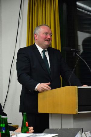 (Noch) Bürgermeister Dr. Henning Görtz bei seiner letzten Ansprache an die Wehr