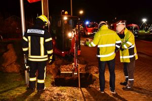 Die Gasleitung wird freigelegt und verschlossen