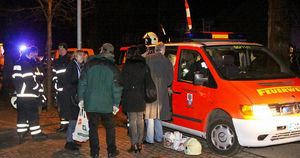 Bei der Einsatzleitung fanden die Anwohner Ansprechpartner für die aussergewöhnliche Situation.