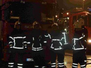 Weiter Einsatzkräfte stehen bereit.