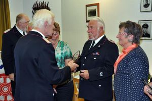 Auszeichung von Brandschutzerzieher der ersten Stunde, Jörg Lüdek nebst Gattin die viel auf den Göttergatten verzichten musste.