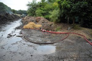Ein mobiler Wasserwerfer in Bereitstellung