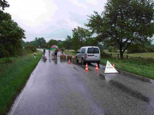 Die Wendemarke für die Fahrradstrecke. Hier wurde die gesamte Fahrbahnbreite benötigt.