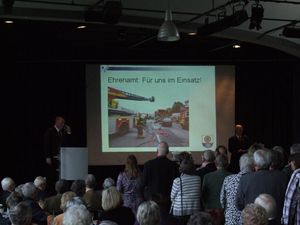 Die Großübung an der auch die Stadtverwaltung als Beobachter besuchten.